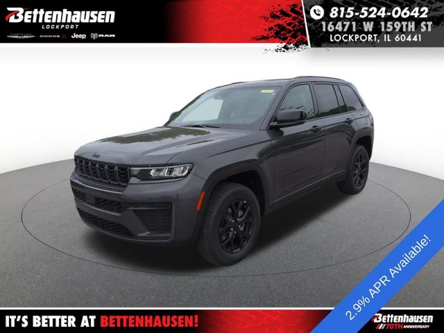 2026 Jeep Grand Cherokee Laredo Altitude