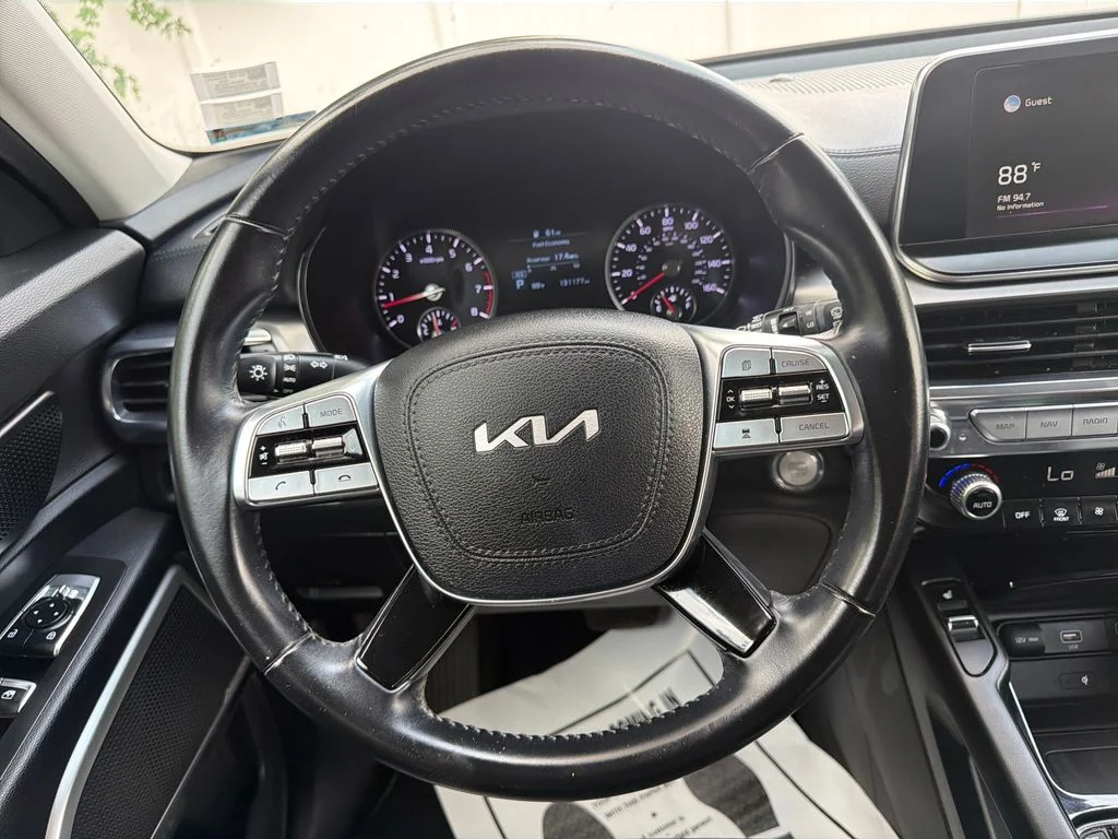Used 2022 Gray Kia S image 29