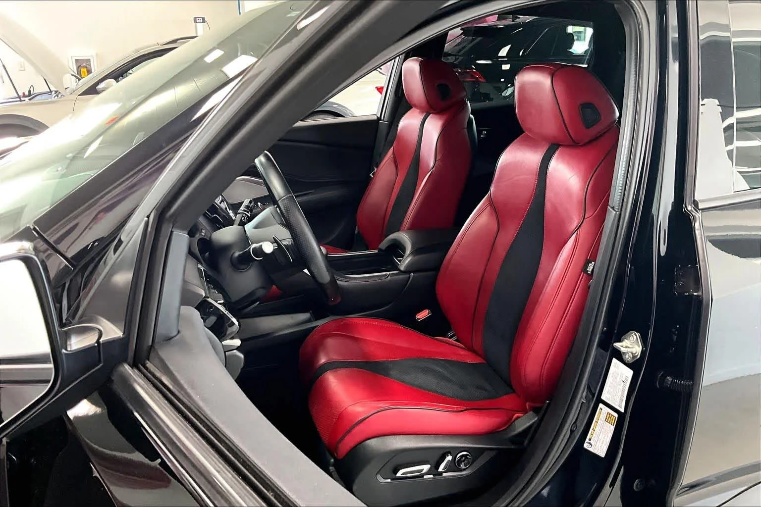 Used 2019 Majestic Black Pearl Acura SH-AWD A-Spec image 9