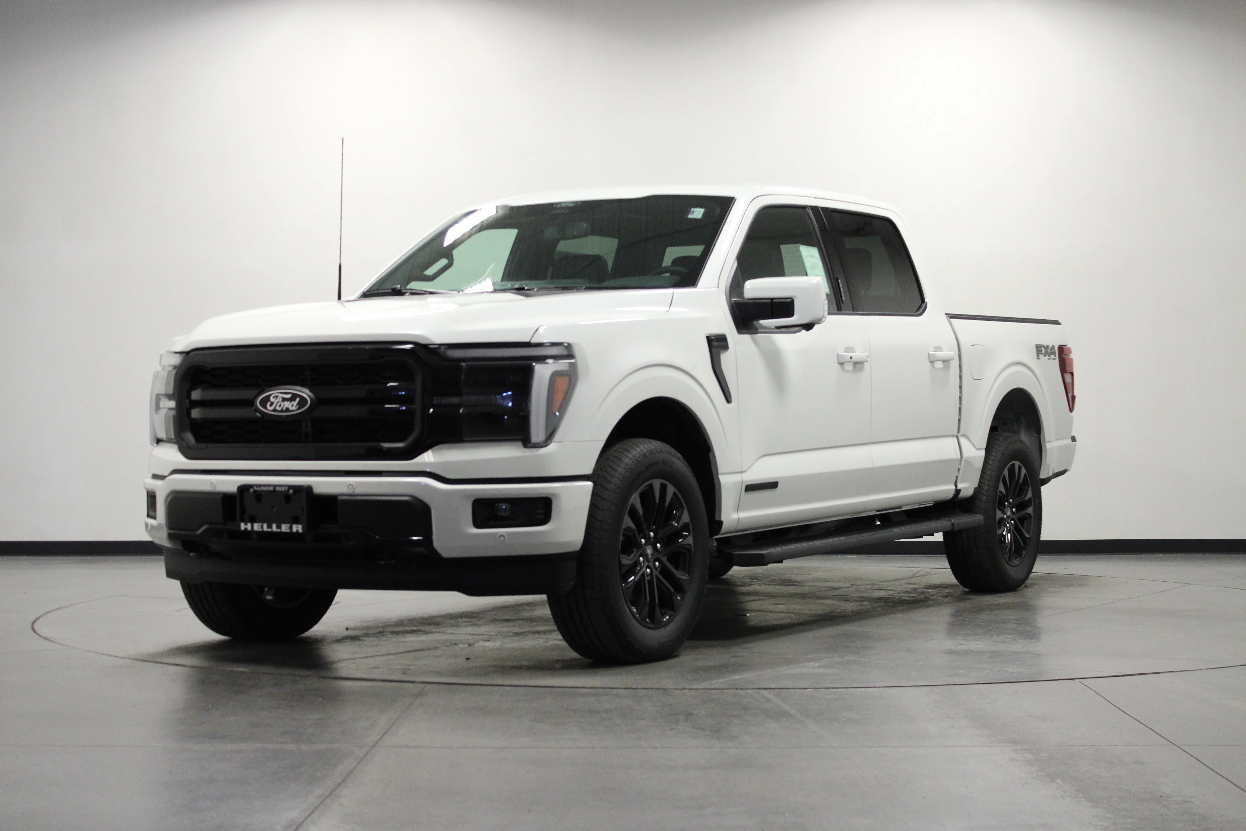 New 2026 Star White Metallic Tri-Coat Ford Lariat® image 8