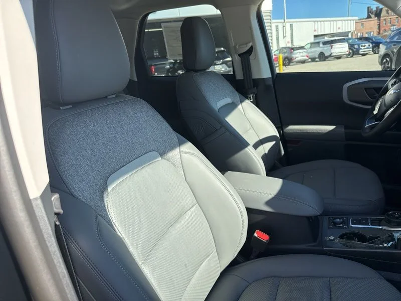 New 2025 Shadow Black Ford Badlands® image 15
