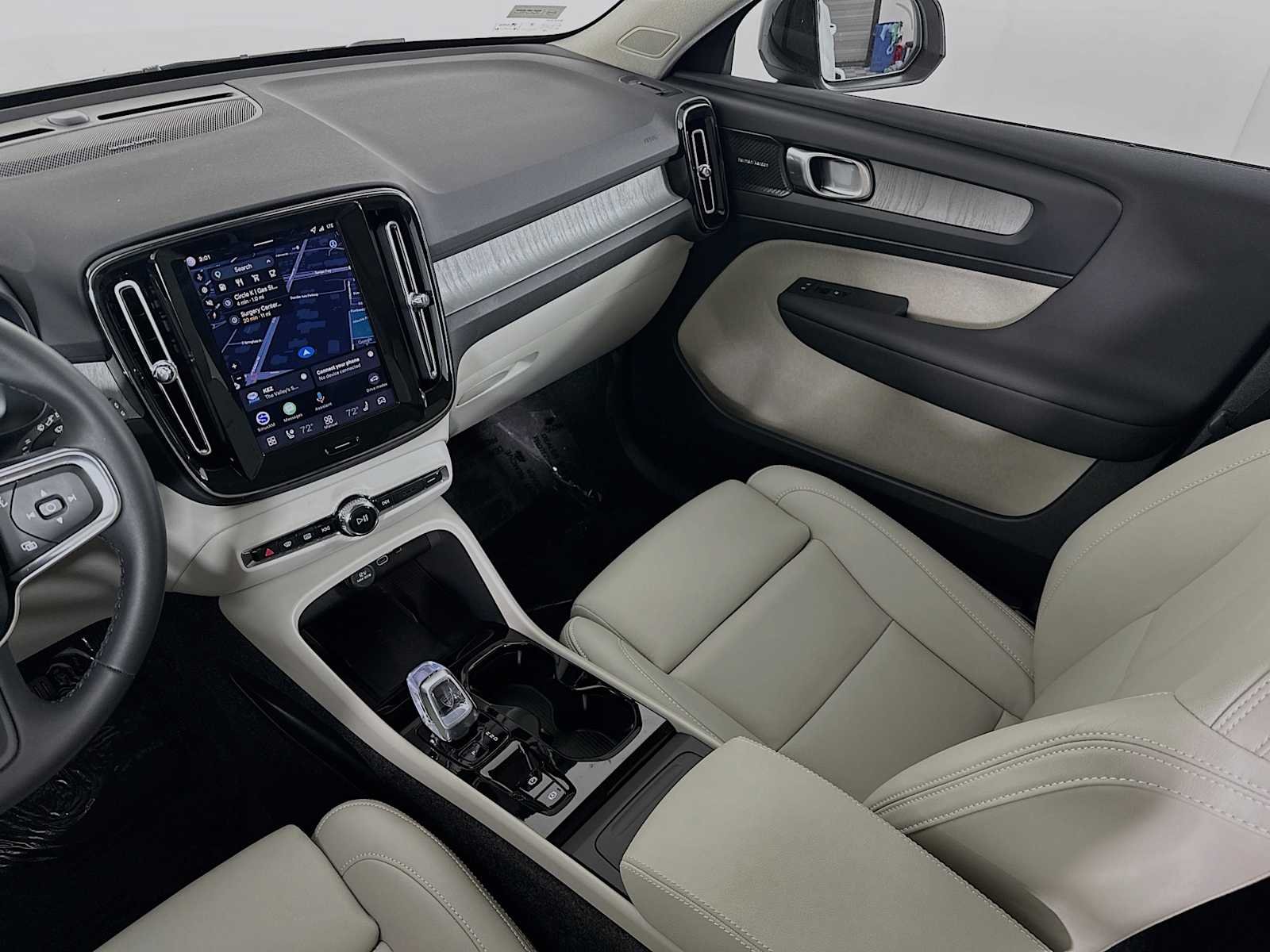 2026 Volvo XC40 Ultra - Photo 22