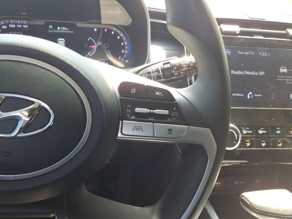 Used 2022 Gray Hyundai SEL image 18
