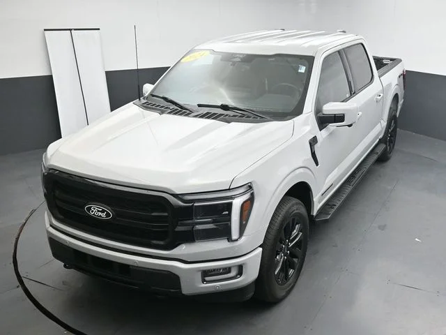Used 2024 White Ford Lariat image 22
