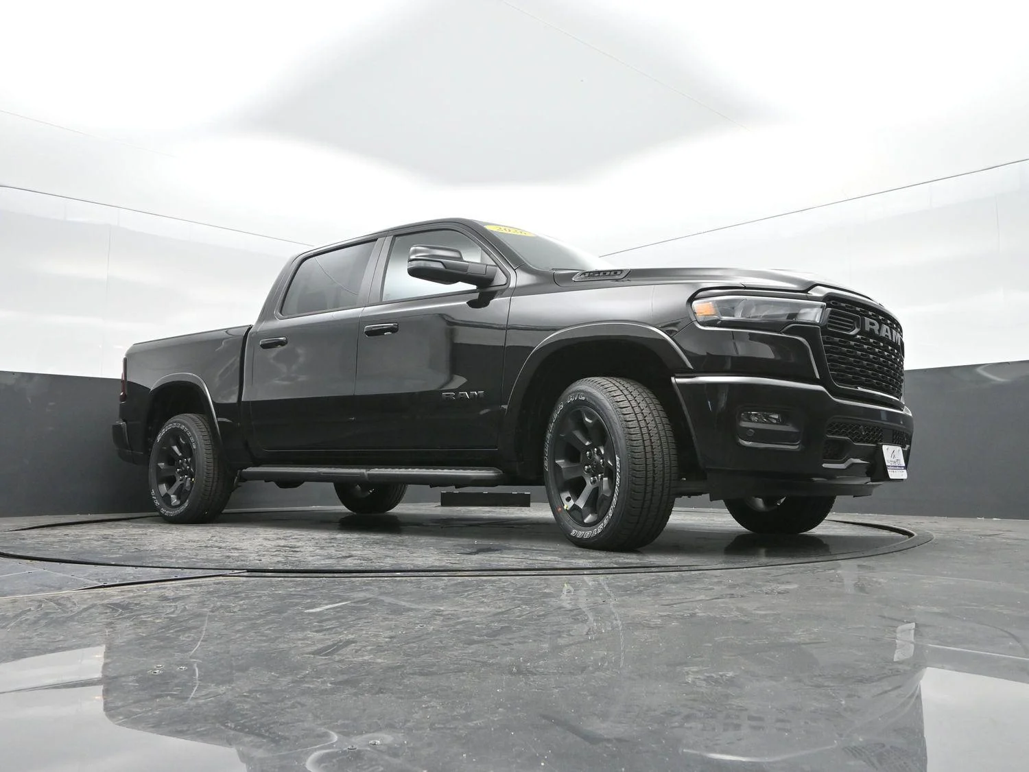New 2026 Diamond Black Crystal Pearl-Coat Exterior Paint RAM Big Horn image 36