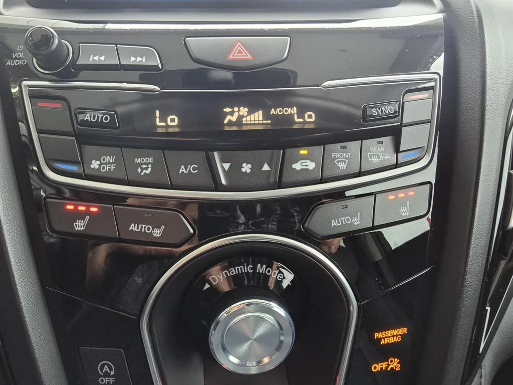 Used 2021 Majestic Black Pearl Acura Base image 16