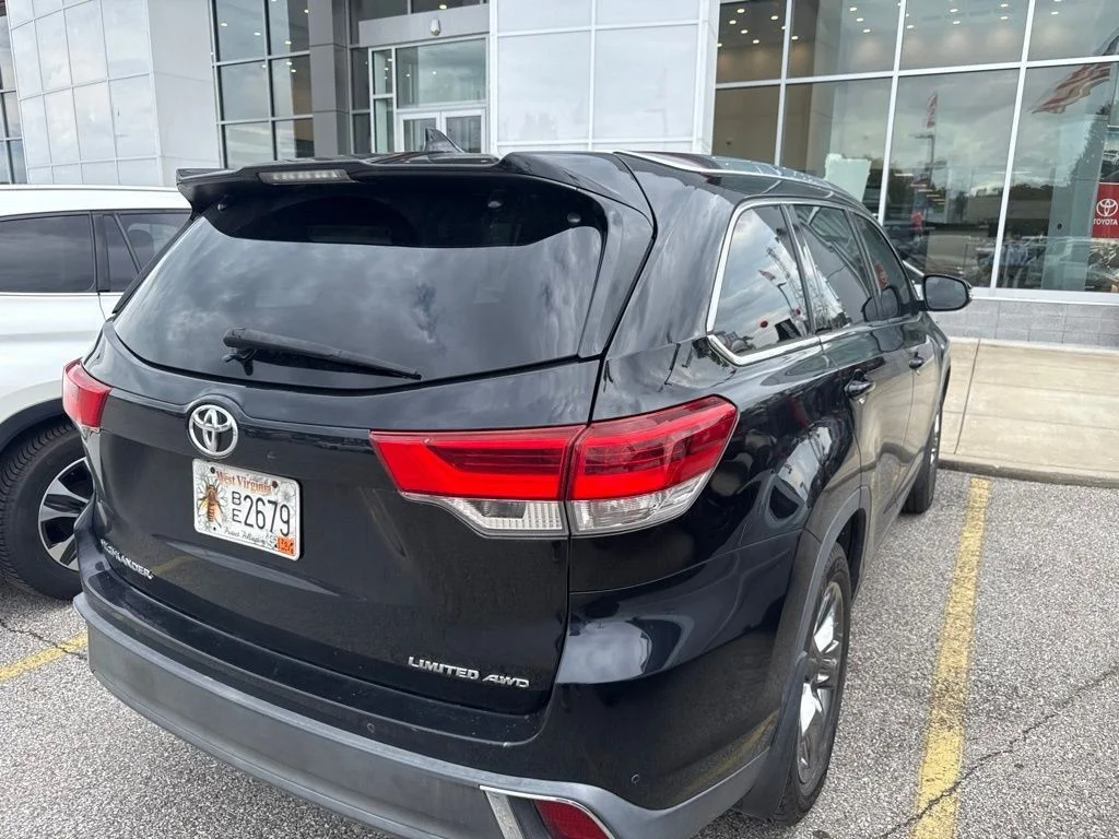 Used 2019 Black Toyota Limited Platinum image 4