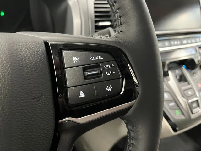 New 2027 Smoke Blue Pearl Honda Touring image 16