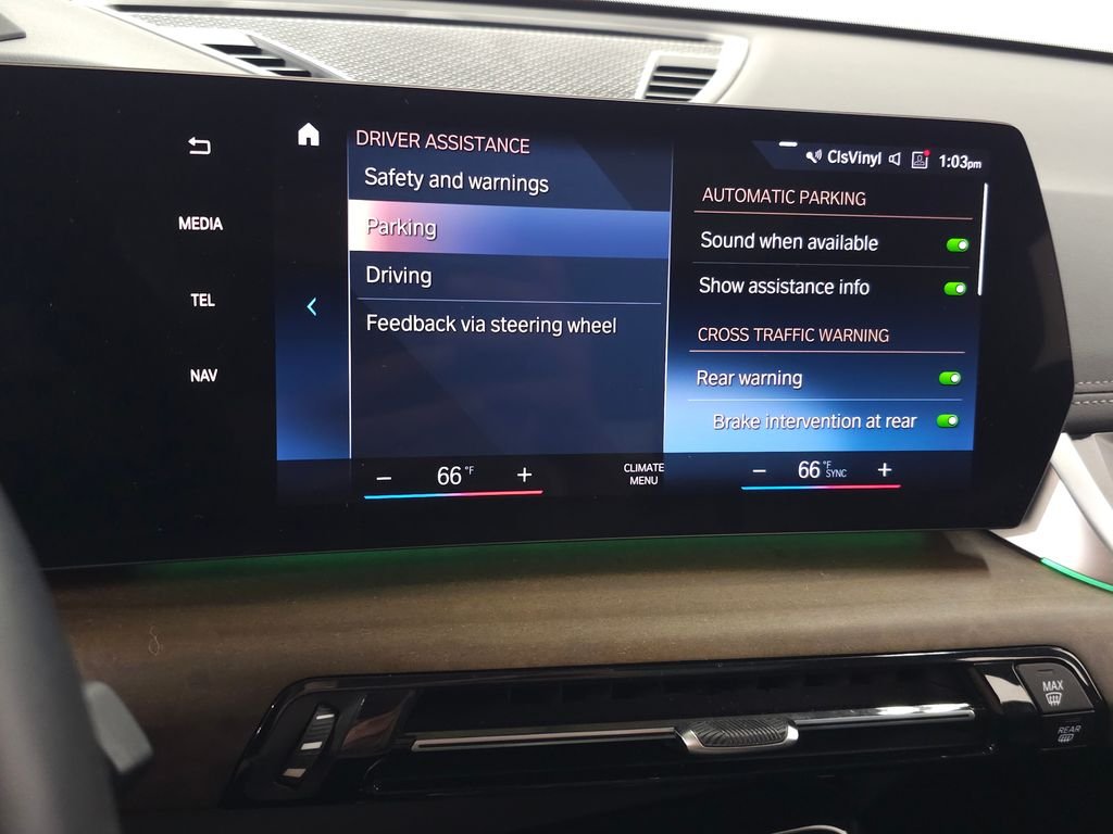 Used 2023 White Metallic BMW xDrive28i image 26