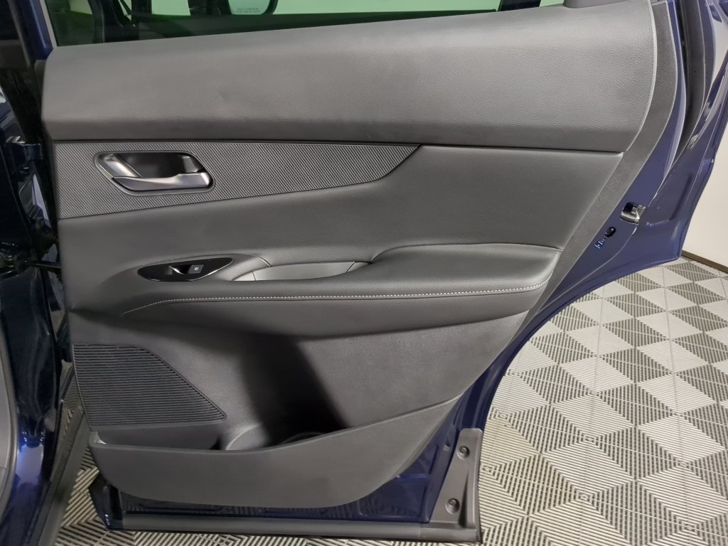 New 2026 Deep Ocean Blue Pearl Nissan SL image 25
