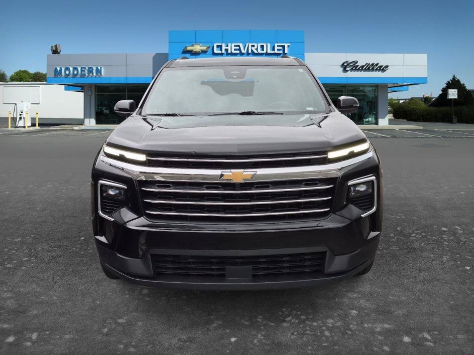 Used 2026 Mosaic Black Metallic Chevrolet FWD LT image 8