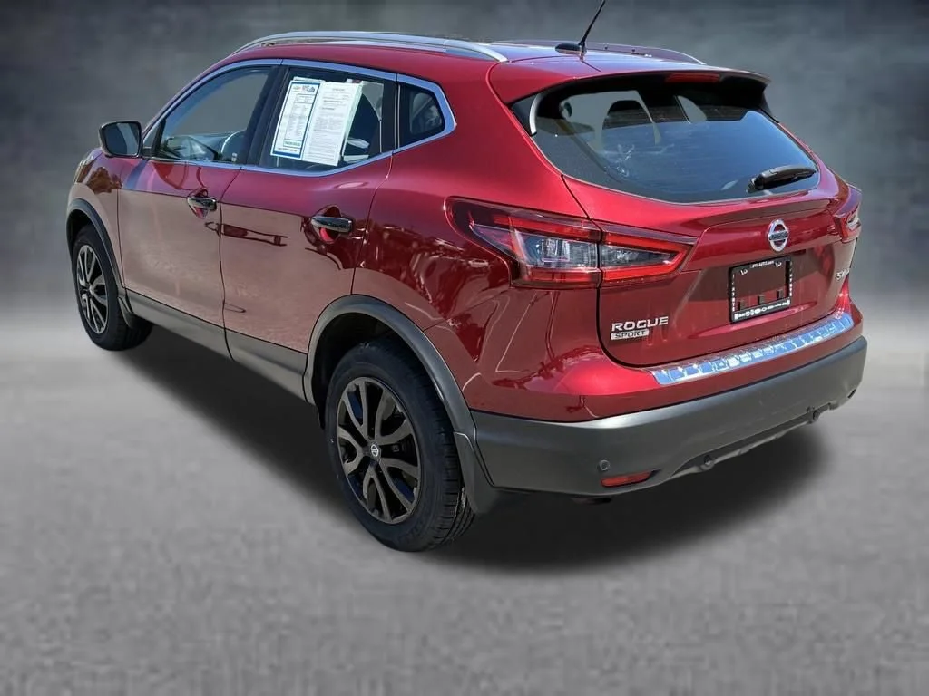 Used 2020 Scarlet Ember Tin Nissan SV image 3