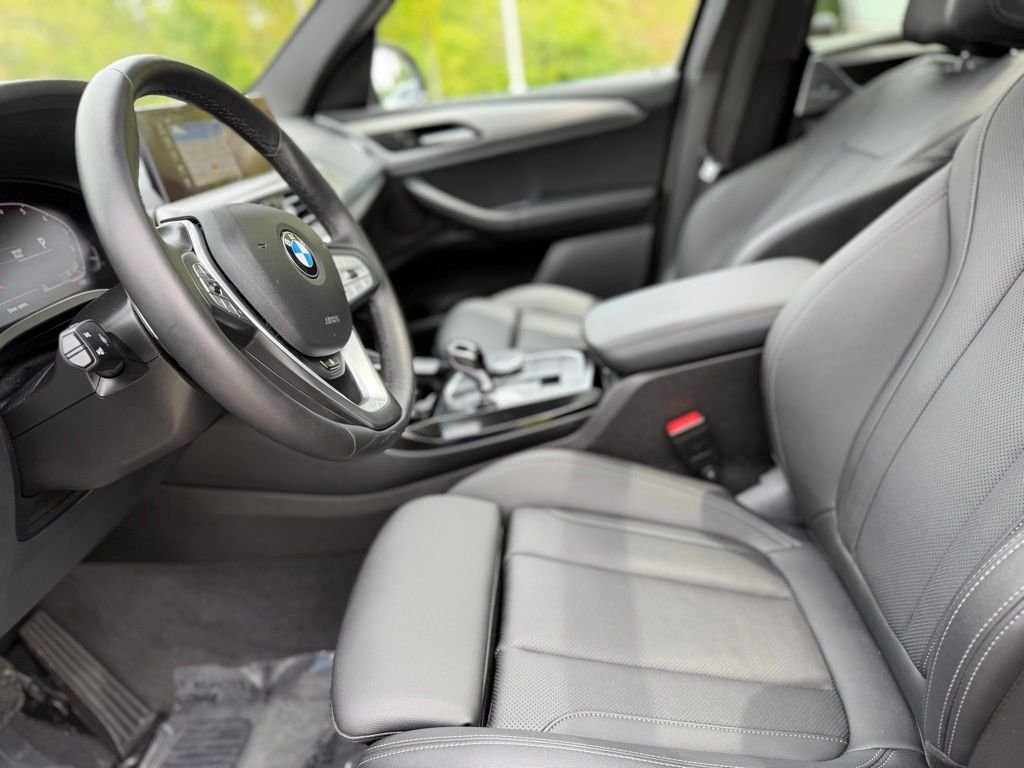 Used 2024 Gray BMW xDrive30i image 20