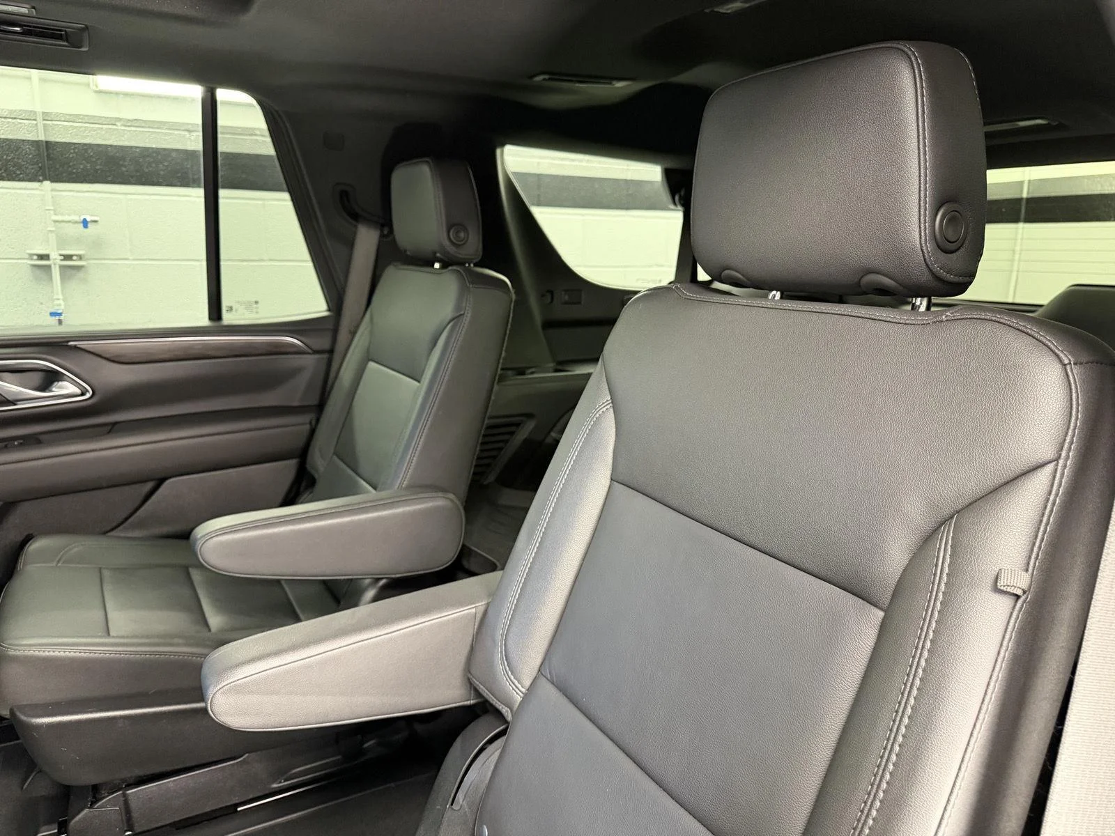 Used 2024 Black Chevrolet Z71 image 20
