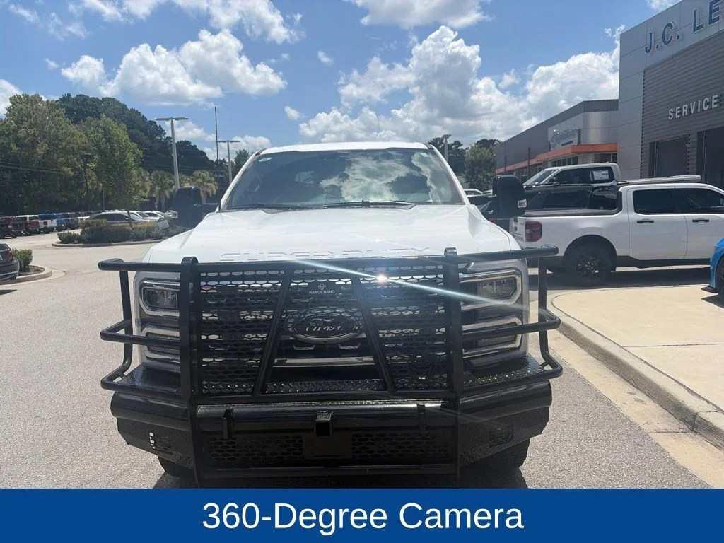 Used 2026 White Ford Lariat image 3