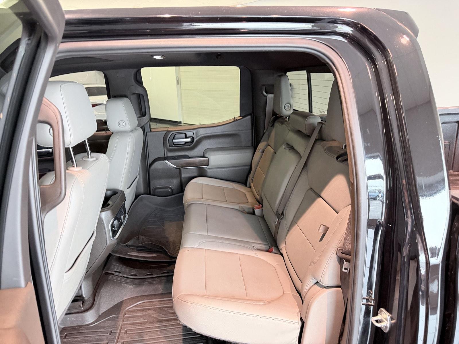 Used 2021 ONYX BLACK GMC SLT image 25