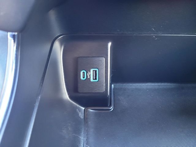 Used 2022  Ford XLT image 18