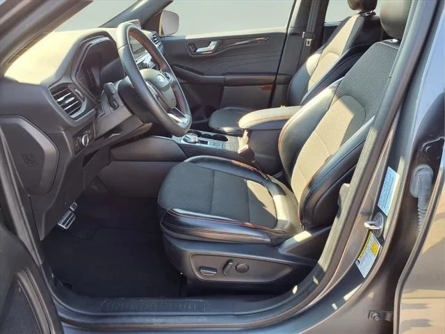 2024 Ford Escape ST-Line - Photo 23