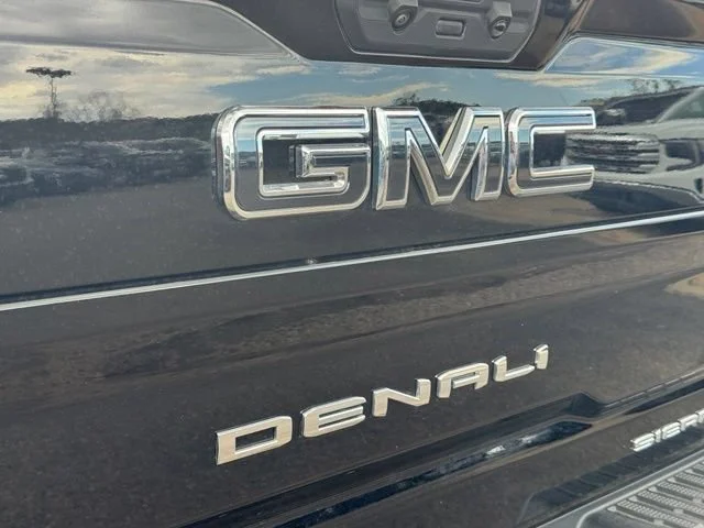 Certified Used 2025 Onyx Black GMC Denali Ultimate image 23
