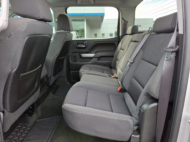 Used 2014 Silver Chevrolet LT image 11