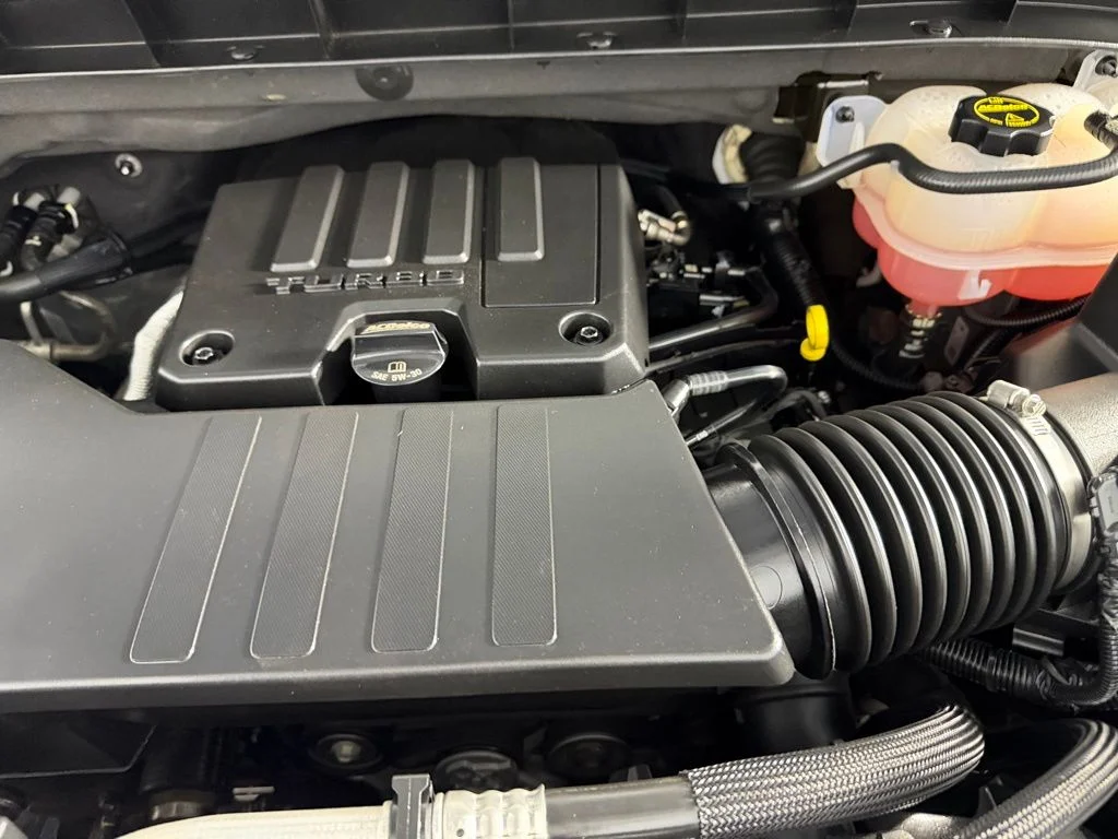 Certified Used 2024 White GMC Pro image 34