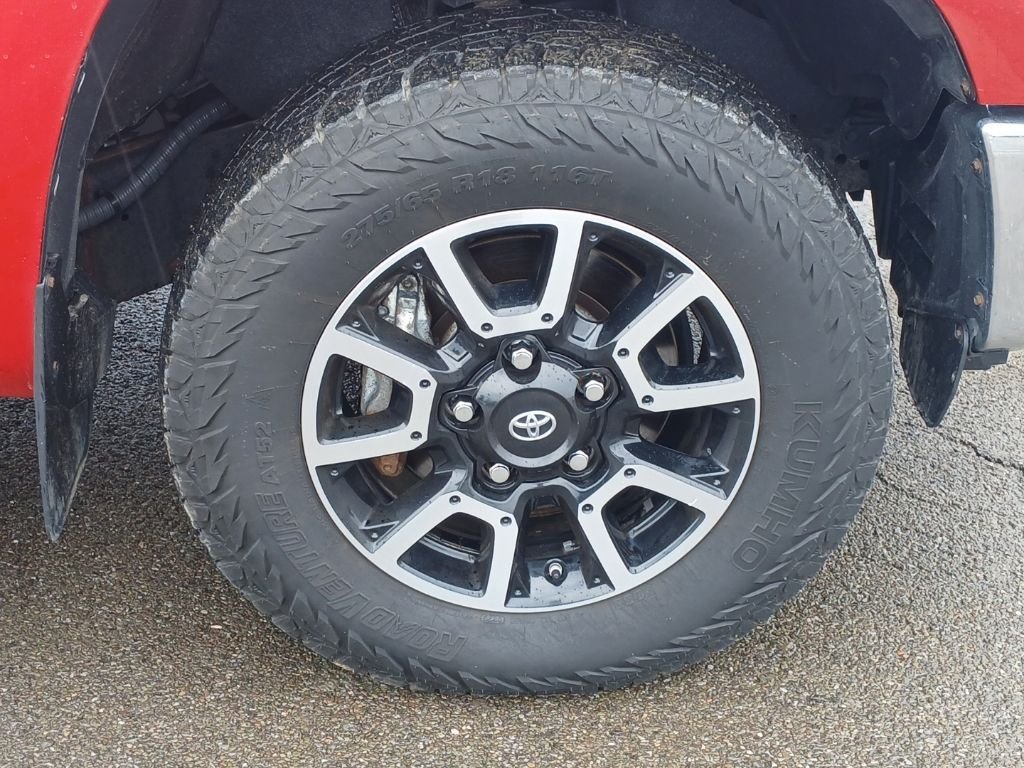 Used 2018 Red Toyota Limited image 30