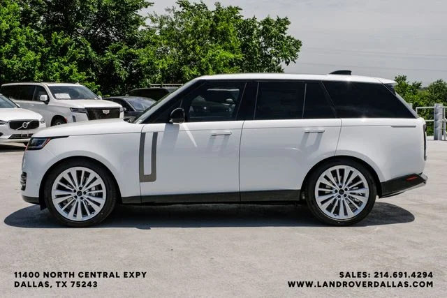 New 2026 White Land Rover SE image 9