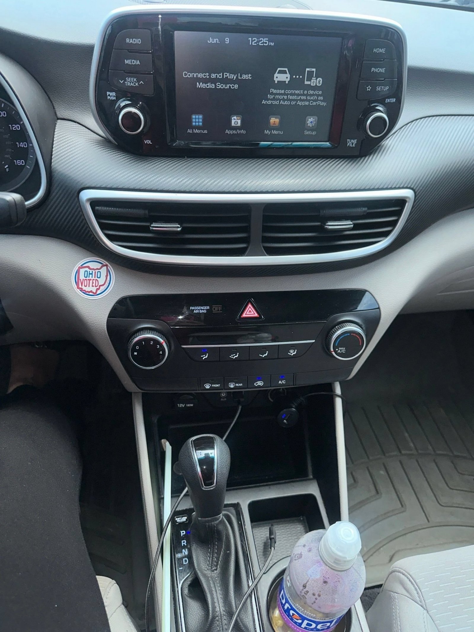 Used 2019 Coliseum Gray Hyundai SE image 2