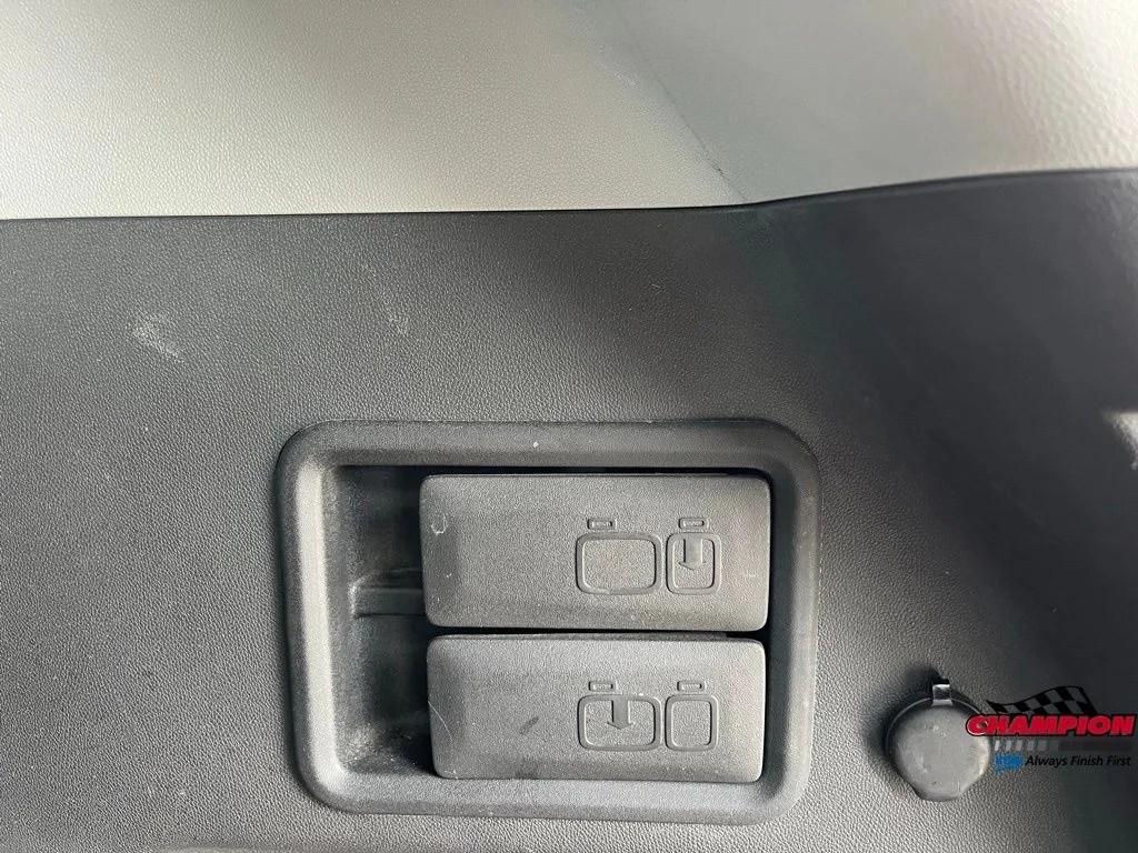 Used 2018 Black GMC SLE image 16