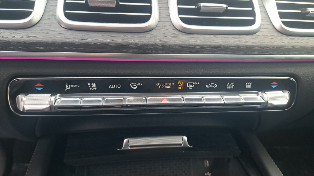 Used 2025  Mercedes-Benz GLE 450e image 21