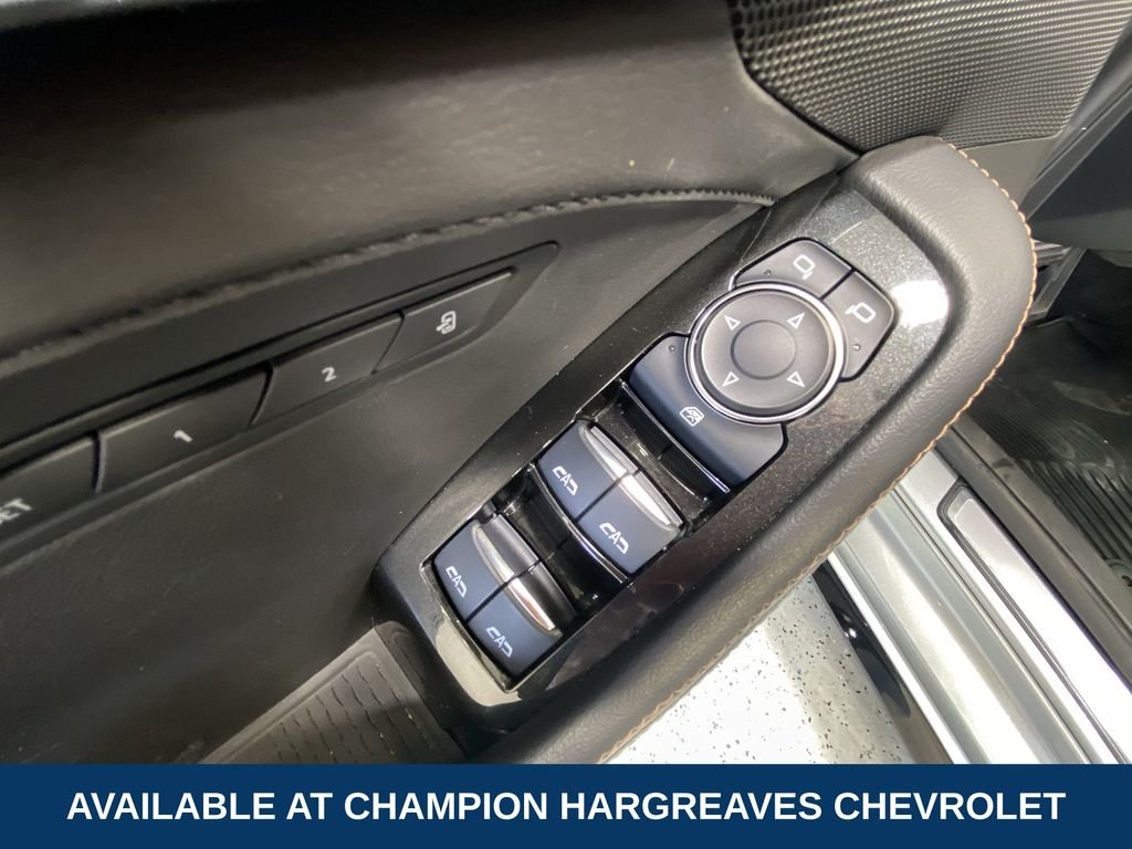 Used 2023 Silver Metallic Cadillac Sport image 31
