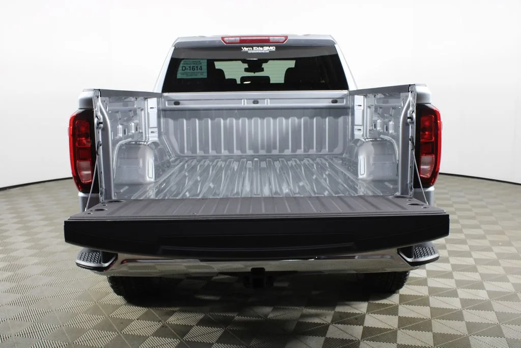 2026 GMC Sierra 1500 SLE - Photo 7