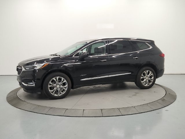 Used 2018 Black Buick Avenir image 5