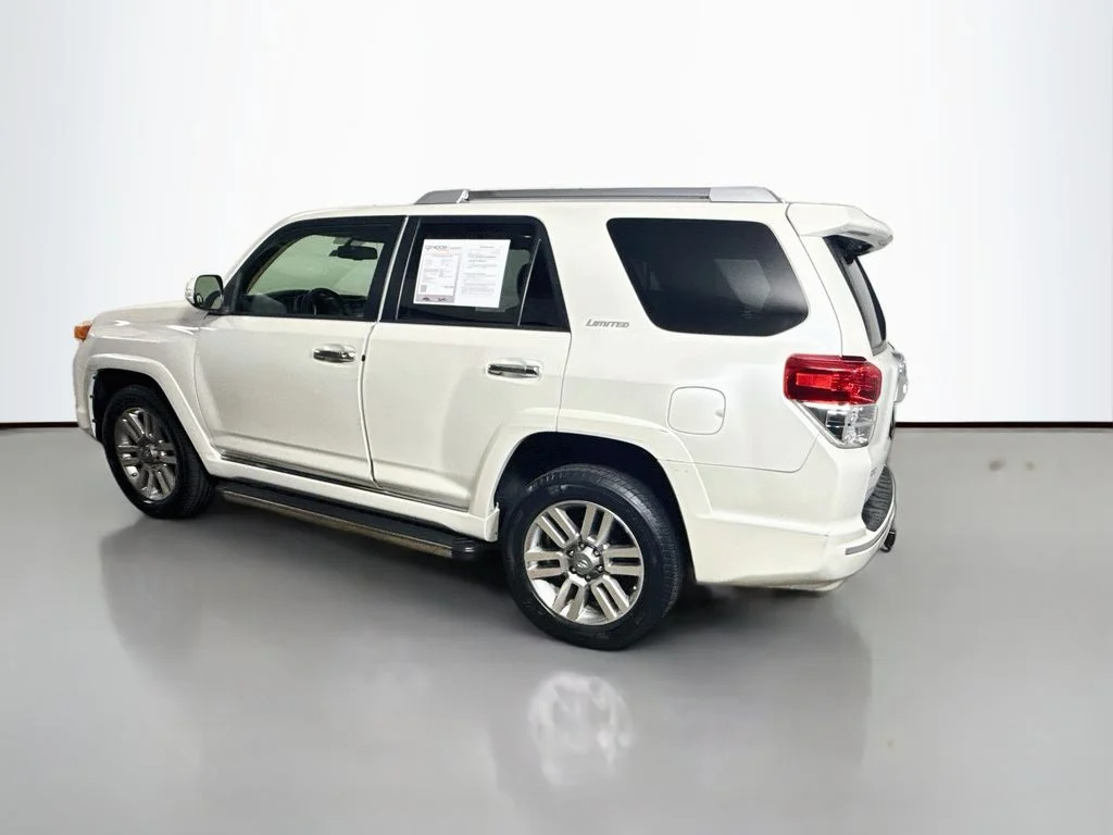 Used 2013 Blizzard Pearl Metallic Toyota Limited image 4