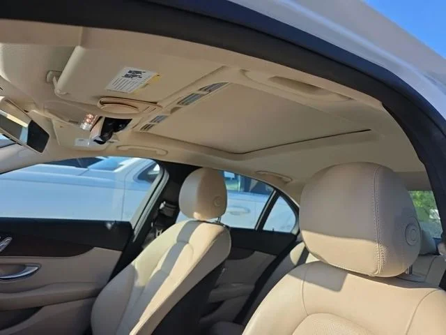 Used 2019  Mercedes-Benz C 300 image 6