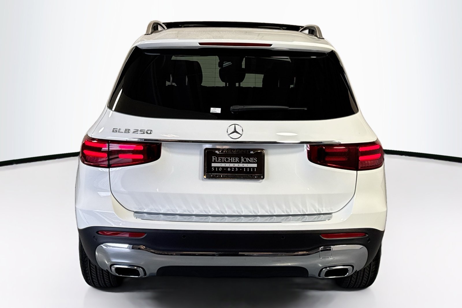 New 2026 Polar White Mercedes-Benz GLB 250 image 6