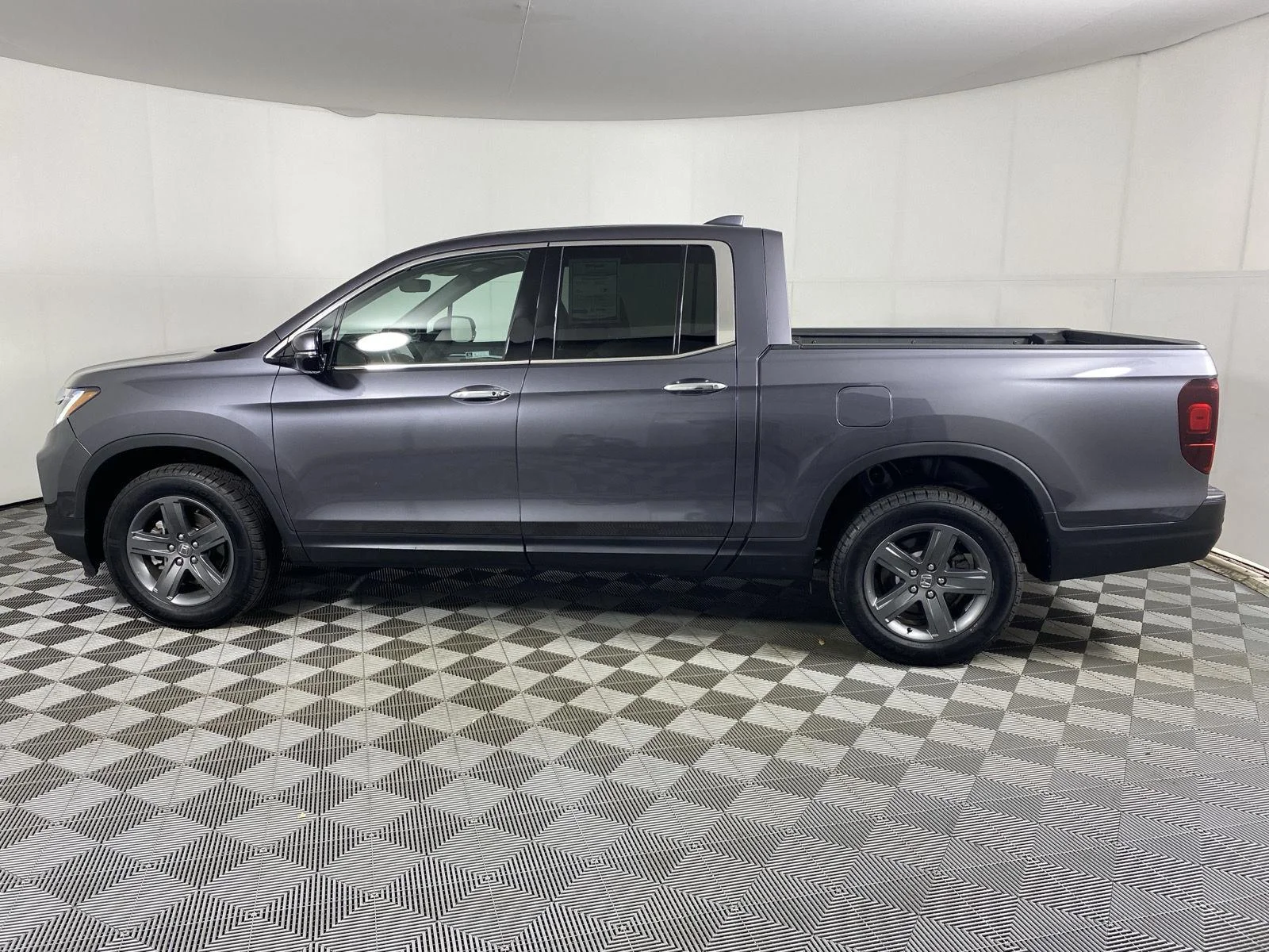 Used 2023 Modern Steel Metallic Honda RTL-E image 4