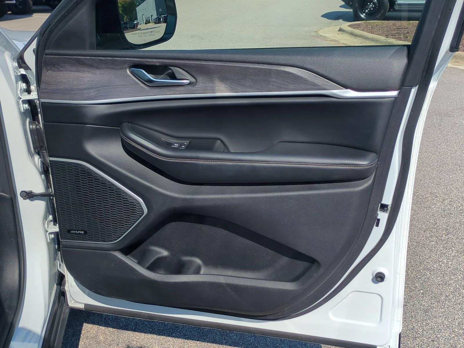 Used 2021 Bright White Clearcoat Jeep Limited image 39