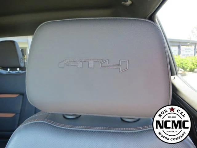 Used 2025 White GMC AT4 image 22