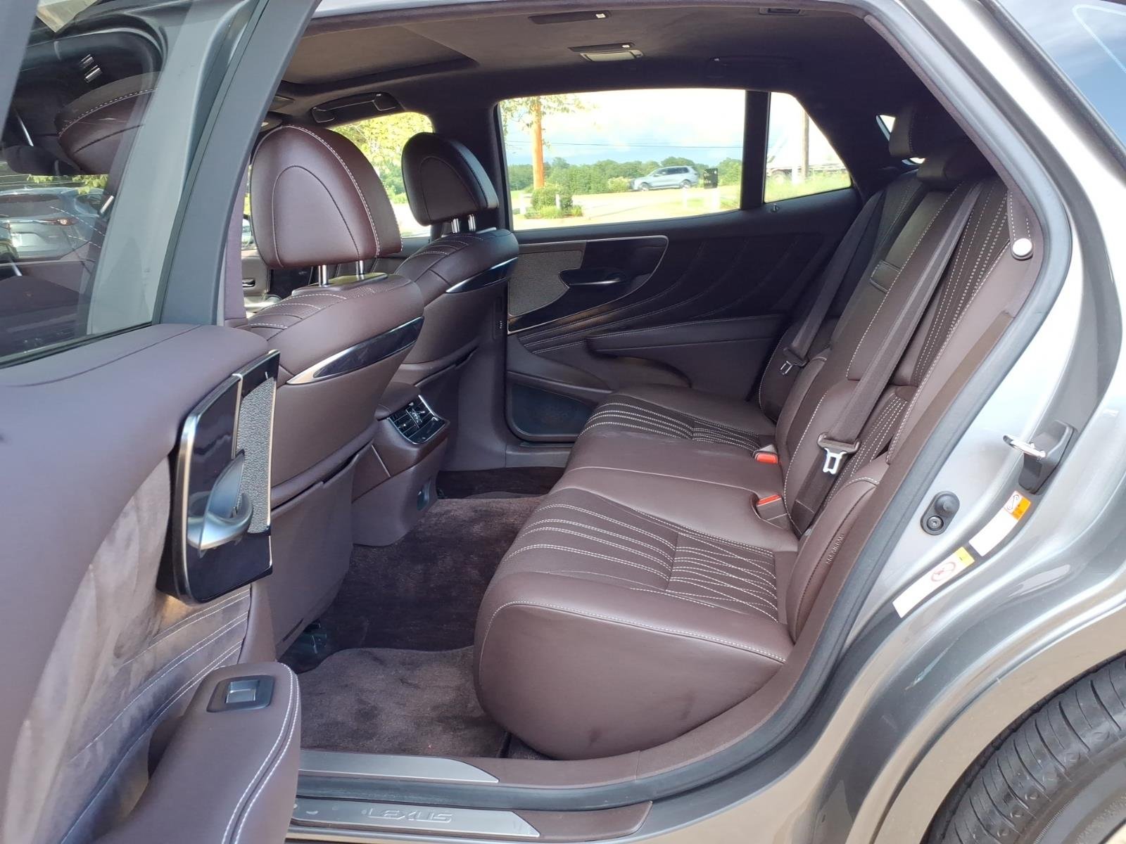 Used 2018 Manganese Luster Lexus Base image 15