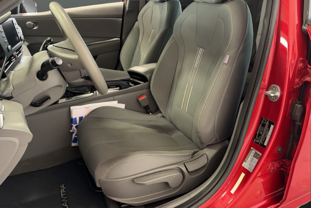 Used 2021 Calypso Red Hyundai SEL image 9