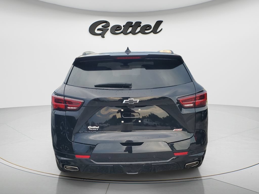 Used 2025 Black Chevrolet RS image 4