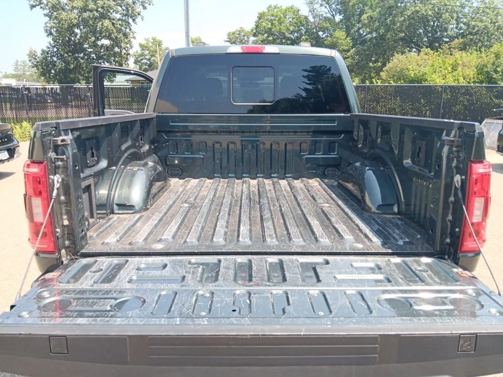 Used 2021 Guard Metallic Ford XLT image 32