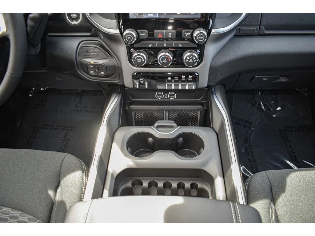 2025 RAM 2500 Big Horn - Photo 25
