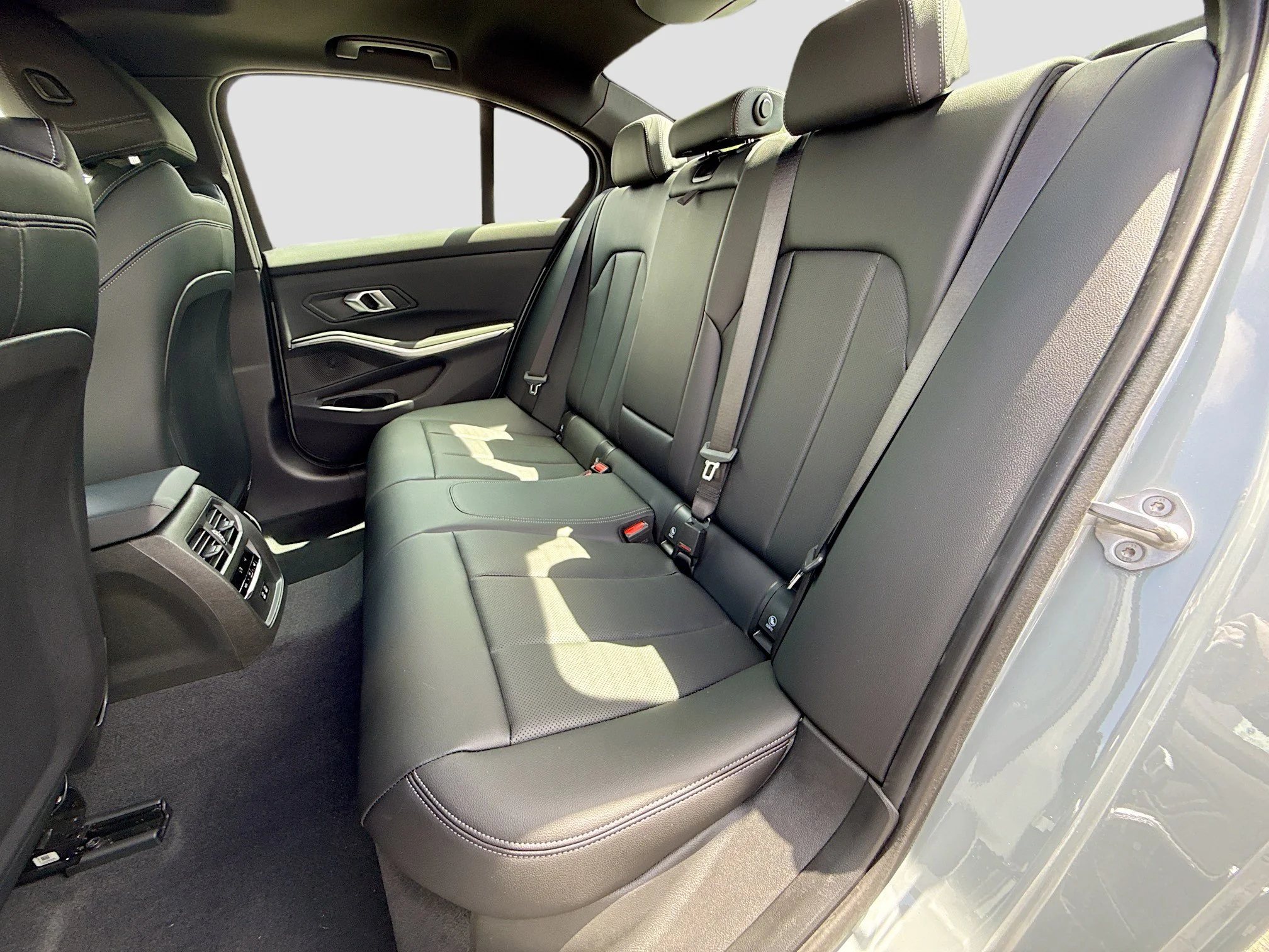 New 2026 Brooklyn Grey Metallic BMW 330i NA image 21