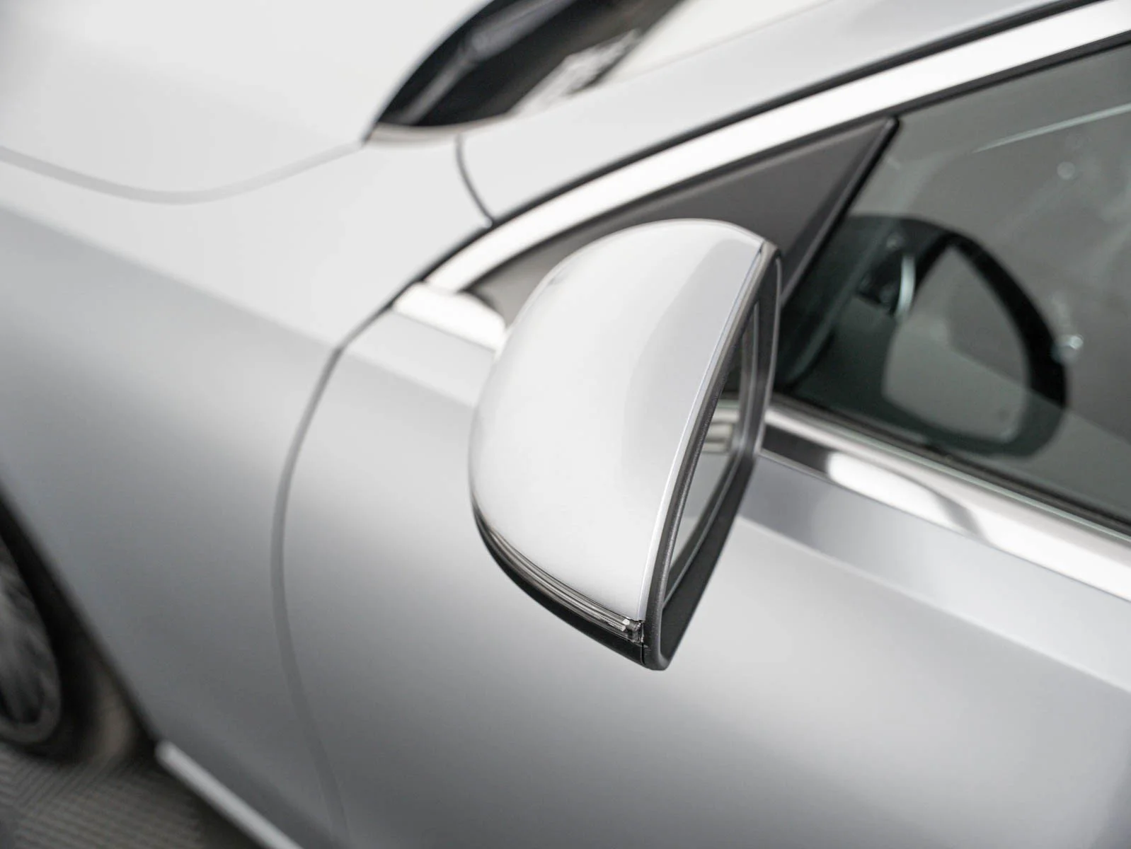 New 2026 Cirrus Silver M Mercedes-Benz C 300 image 25
