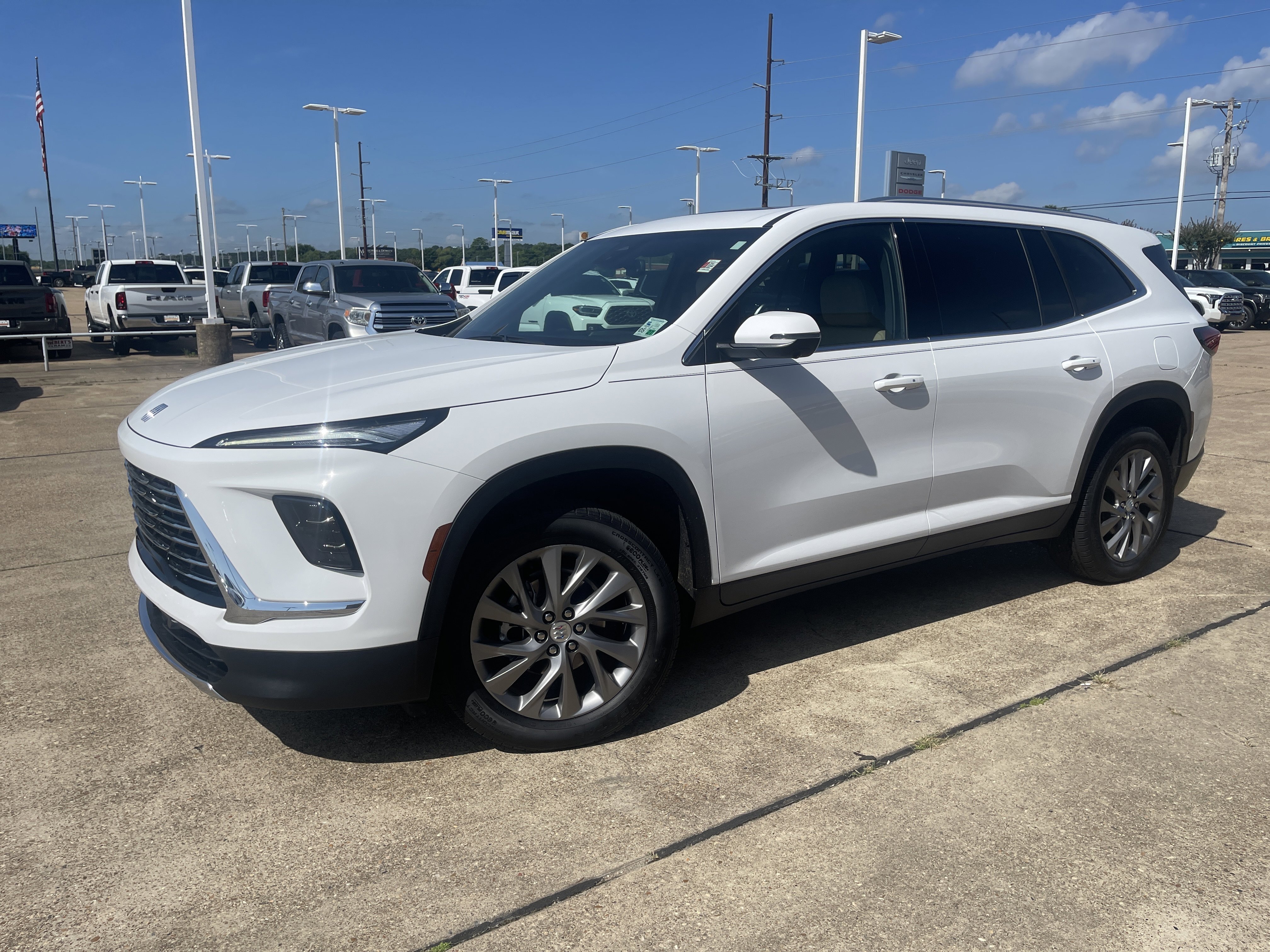 2025 Buick Enclave Preferred AWD's photo