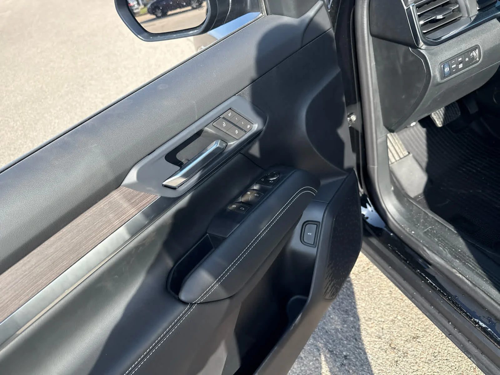 New 2026 Ebony Twilight Metallic GMC AWD Denali image 13