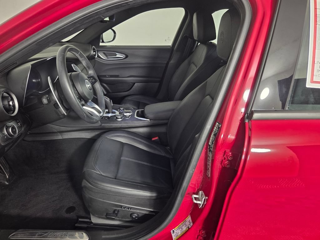 Used 2024 Alfa Rosso Alfa Romeo Sprint image 8