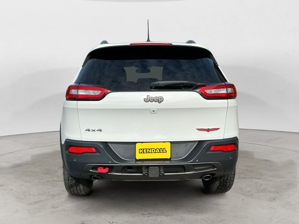 Used 2018 White Jeep Trailhawk image 6